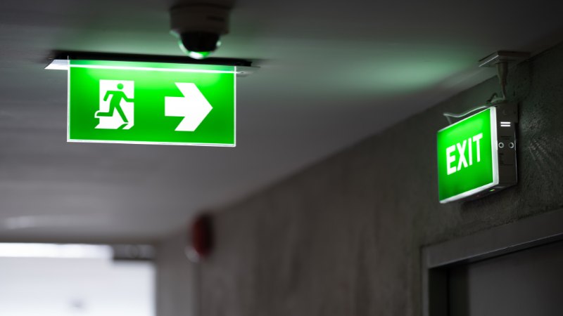 仮想通貨トレーダー、4つの出口戦略公開──「9月末売却」的中で残る3条件に注目