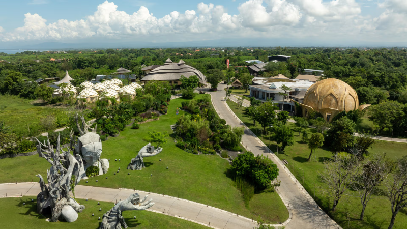 バリ島にアジア初のビットコイン都市誕生へ──AI教育企業が710万ドル投資、トークン化コミュニティ構築