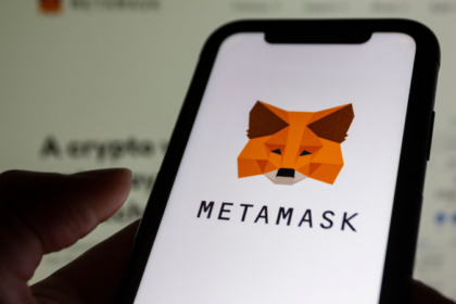 メタマスク装う2FA詐欺が横行、シードフレーズ窃取で資金奪う──偽ドメイン注意