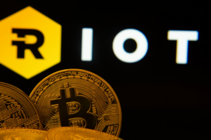 マイニング大手ライオット、318億円相当のビットコイン売却