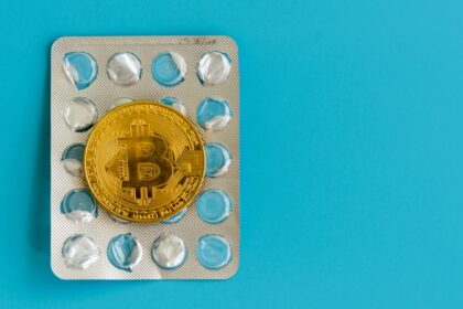 ナカモト、ヘルスケア事業から撤退──ビットコイン関連事業へ完全移行