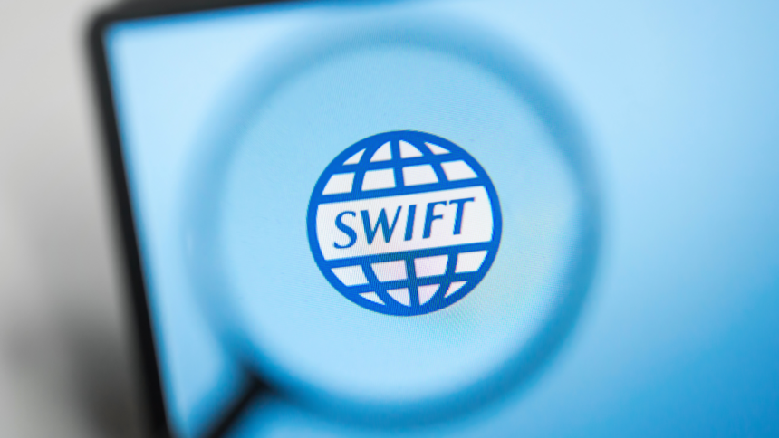 スウィフト、トークン化預金のパイロット準備完了──6大陸17行が参加、MUFGも